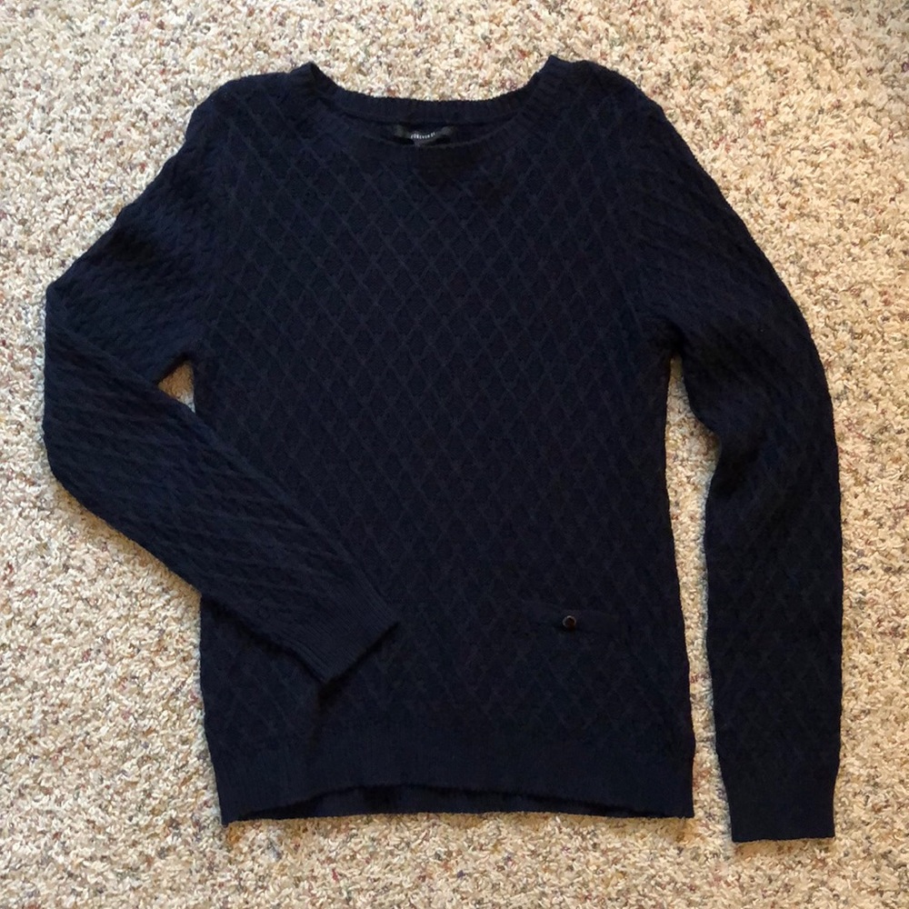 Women’s sweater